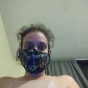 Meet your Posher, Candice